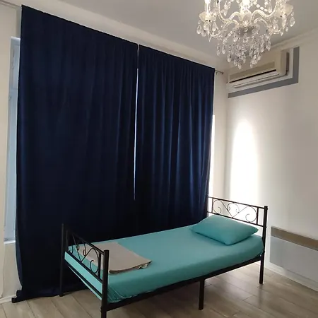 Mejdan Ii Apartament *